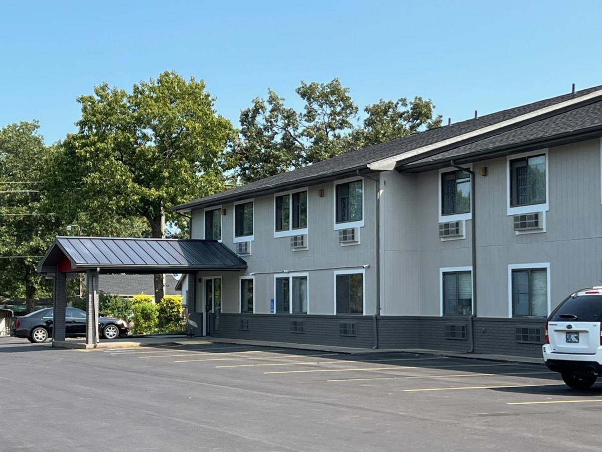 Hilltop Inn & Suites Grove Zewnętrze zdjęcie